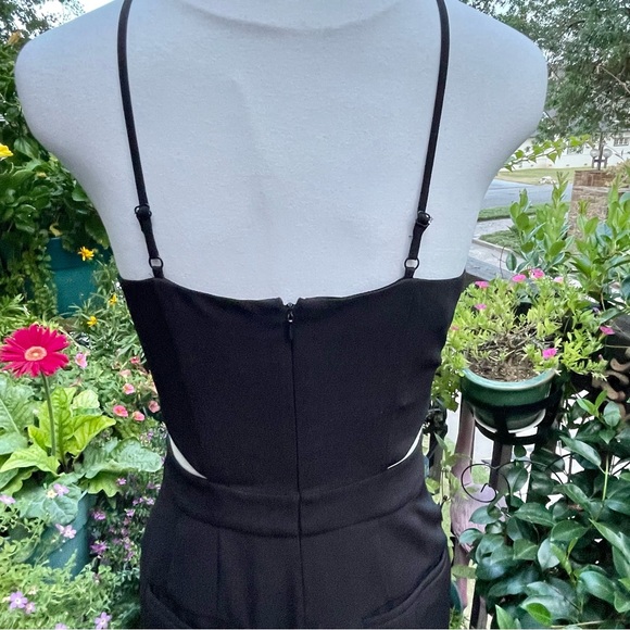 Bebe Wide Leg Cropped Length Halter Cut-out Jumpsuit Black Size 6 - Picture 9 of 14